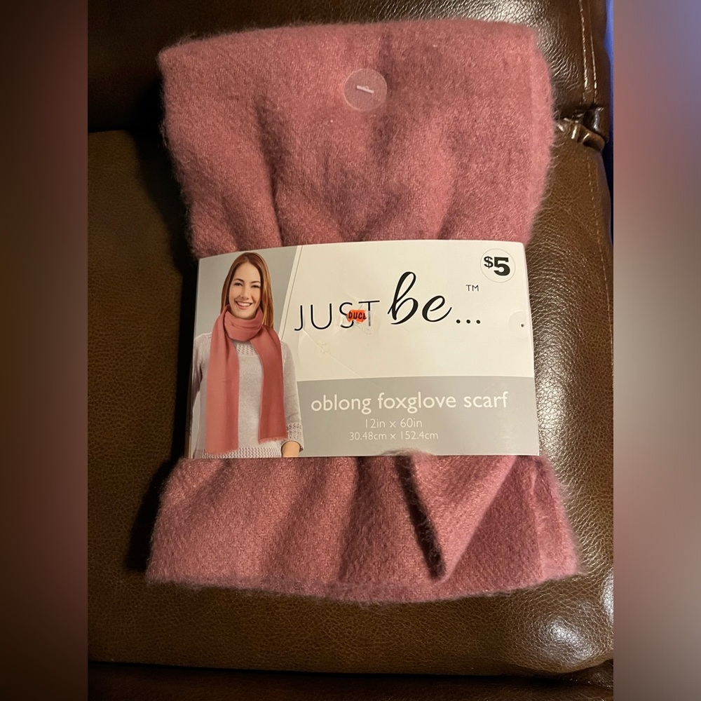 Woman scarf